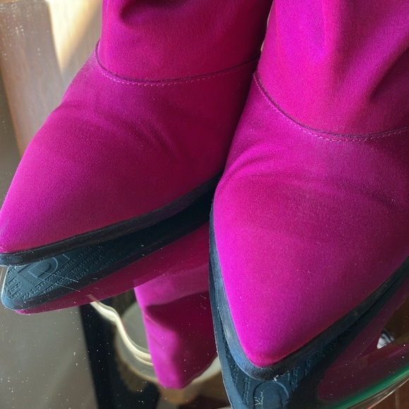 DKNY bootie size 9.5 - Picture 7 of 8